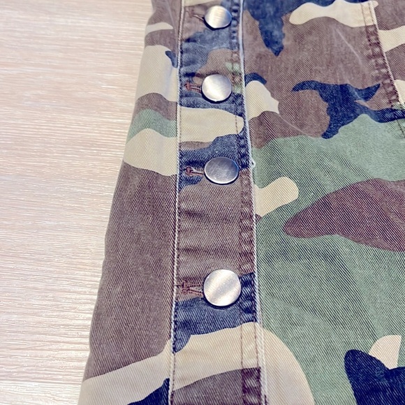 FOREVER 21 Dress Camouflage denim mini 
Button Front M medium festival camo - Picture 6 of 6